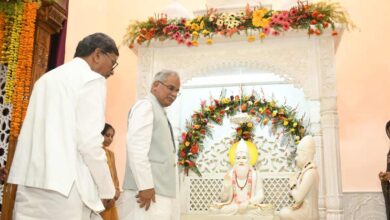 रायपुर: मुख्यमंत्री ने सदगुरु कबीर साहेब मंदिर में किए दर्शन