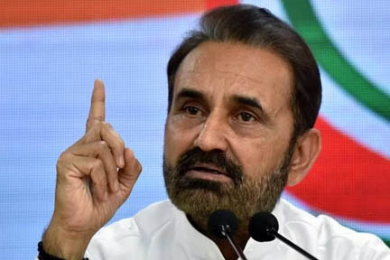 अंतरराष्ट्रीय बाजार में कच्चे तेल की कीमतें घटीं, पर जनता को नहीं मिली राहत : विपक्ष
