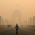प्रदूषण के खतरनाक स्तर पर पहुंचने को लेकर दिल्ली सरकार ने केंद्र से हस्तक्षेप का किया आग्रह