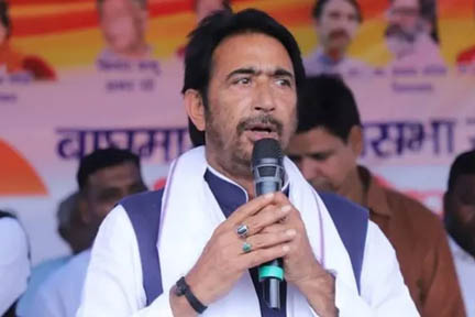 कांग्रेस नेता मीर ने विवाद खड़ा किया, घुसपैठिये हों या नहीं, सभी को एलपीजी सिलेंडर देने का किया वादा