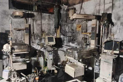 झांसी मेडिकल कॉलेज आग: बचाए गए एक नवजात ने उपचार के दौरान दम तोड़ा