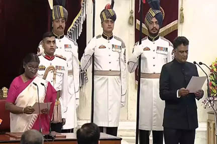 के. संजय मूर्ति ने नियंत्रक एवं महालेखा परीक्षक के रूप में कार्यभार संभाला