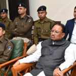 मुख्यमंत्री विष्णु देव साय ने पुलिस जवानों के साथ सुनी मन की बात