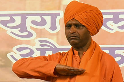 'वंदे मातरम' हमारा राष्ट्रगान होना चाहिए: रामगिरि महाराज