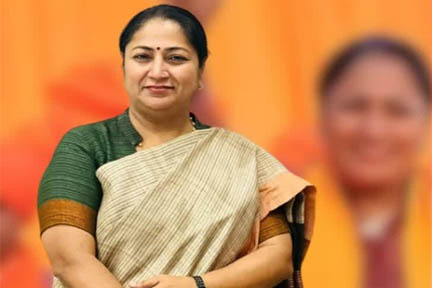 रेखा गुप्ता होंगी दिल्ली की नयी मुख्यमंत्री, सरकार बनाने का दावा किया पेश