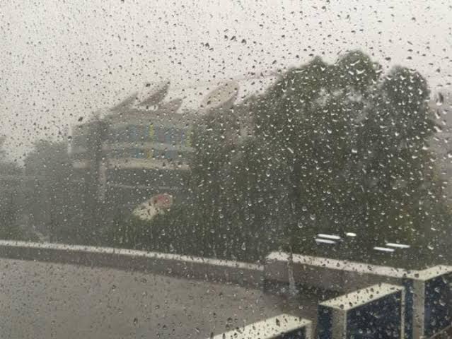 छत्तीसगढ़ में मौसम का गजब खेल, कहीं तेज धूप, तो कहीं आंधी-तूफान के साथ बारिश