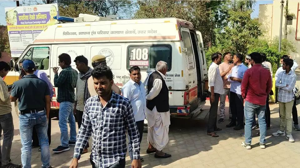 भाजपा नेता ने पत्नी और तीन बच्चों के सिर में गोली मारी, बच्चों की मौत, पत्नी की हालत गंभीर…