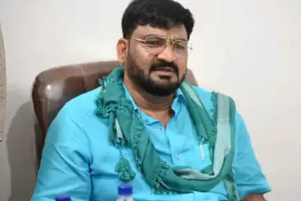 झारखंड: भाजपा का विरोध प्रदर्शन, संविधान पर टिप्पणी को लेकर मंत्री के इस्तीफे की मांग