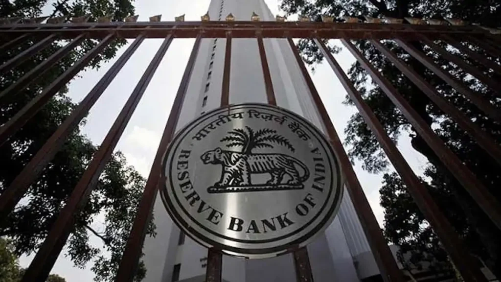 RBI ने बैंकों से KYC के अद्यतन को लेकर ग्राहकों को उचित तरीके से नोटिस देने को कहा