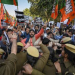 भाजपा ने पाकिस्तानियों को भारत से निकालने की मांग को लेकर किया विरोध प्रदर्शन