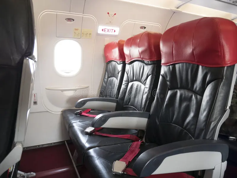 Flight Safety:सबसे सुरक्षित सीट कौन-सी होती है, 11 पर कोई बैठना नहीं चाहता, लेकिन इसी पर बैठे शख्स की बची जान