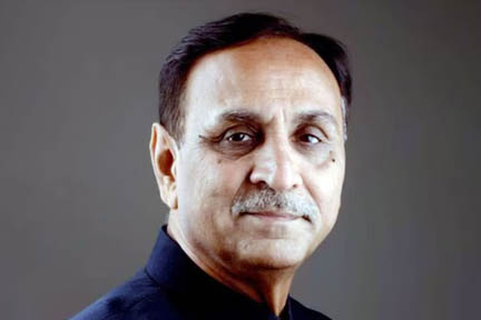 गुजरात के पूर्व मुख्यमंत्री विजय रूपाणी के शव की शिनाख्त हुई, सोमवार को राजकीय शोक