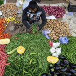 सितंबर में खुदरा मुद्रास्फीति घटकर आठ साल के निचले स्तर 1.54 प्रतिशत पर