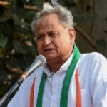 देश के हालात 'अघोषित आपातकाल' जैसे: अशोक गहलोत