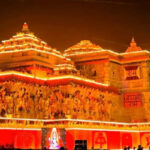 गुजरात के व्यवसायी ने राम मंदिर न्यास को हीरे जड़ित मुकुट और सोने के धनुष दान किये