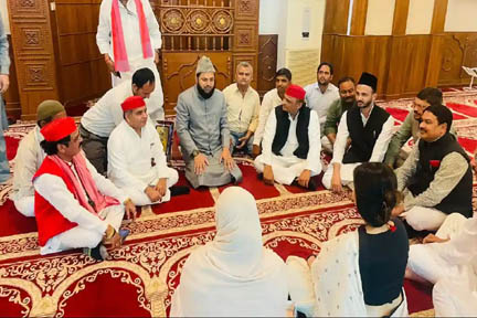 डिंपल यादव पर मौलाना की अभद्र टिप्पणी को लेकर भाजपा ने अखिलेश यादव से किए सवाल