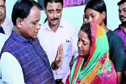 ओडिशा: आत्मदाह की कोशिश करने वाली एफएम कॉलेज की छात्रा की हालत गंभीर, लेकिन स्थिर