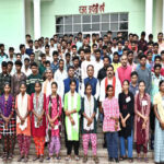 बस्तर के बच्चों का स्वर्णिम भविष्य सुनिश्चित करने के लिए सरकार प्रतिबद्ध : मुख्यमंत्री साय