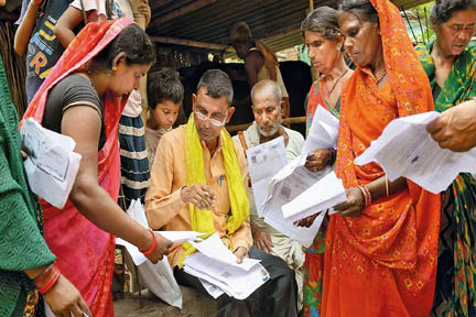 बिहार में मतदाता सूची के गहन पुनरीक्षण अभियान में बड़ी संख्या में नेपाली और बांग्लादेशी मिले: अधिकारी