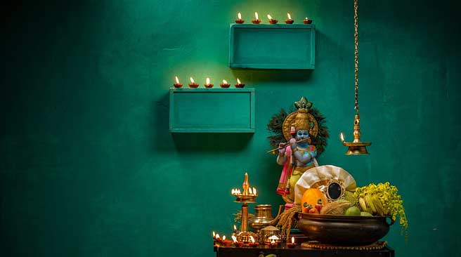 Janmashtami 2025: जन्माष्टमी की पूजा में इन चीजों की होती है जरूरत, बना लें सामग्री की लिस्ट