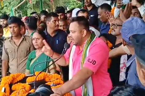 तेजस्वी की ‘बिहार अधिकार यात्रा’ में मोदी की दिवंगत मां को फिर दी गई गालियां
