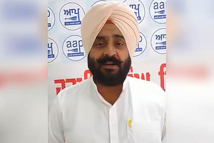 हिरासत से फरार आप विधायक पठानमाजरा ने पुलिस पर गोलीबारी में शामिल होने से किया इनकार