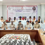 झारखंड: नौ माओवादियों ने हथियार, गोला-बारूद के साथ आत्मसमर्पण किया