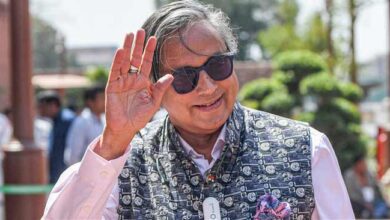 Shashi Tharoor