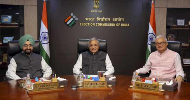 election-commission-phase-2-sir-in-twelve-states-political-parties-raise-question-on-ec-credibility