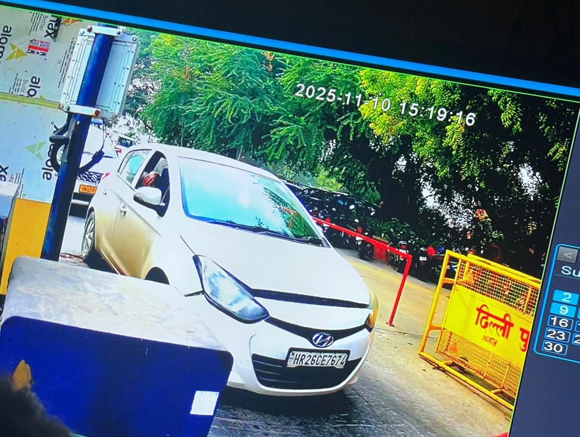 दिल्ली ब्लास्ट: दो कारों से आए थे ‘आतंकी’, एक कार अभी भी राजधानी में घूम रही; दिल्ली ब्लास्ट में एक और नया खुलासा
