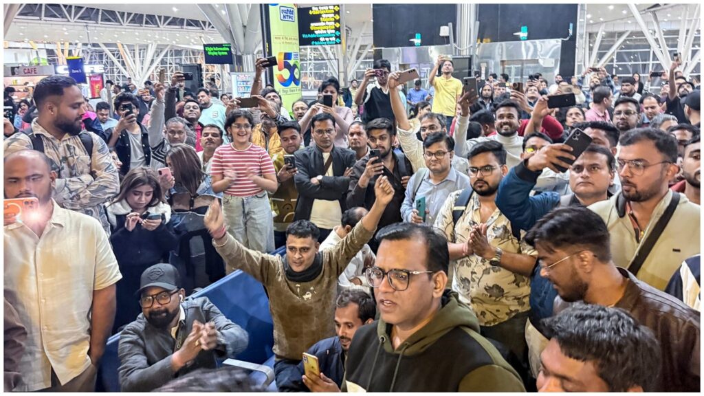 बेतहाशा बढ़ते हवाई किराये पर सरकार सख्त, इंडिगो संकट पर मंत्रालय बोला- सभी रूटों लागू होगी किराया सीमा
