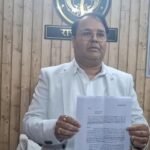 सीएम योगी पर शंकराचार्य की टिप्पणी से आहत होकर डिप्टी कमिश्नर ने दिया इस्तीफा, बोले- योगी मेरे बॉस
