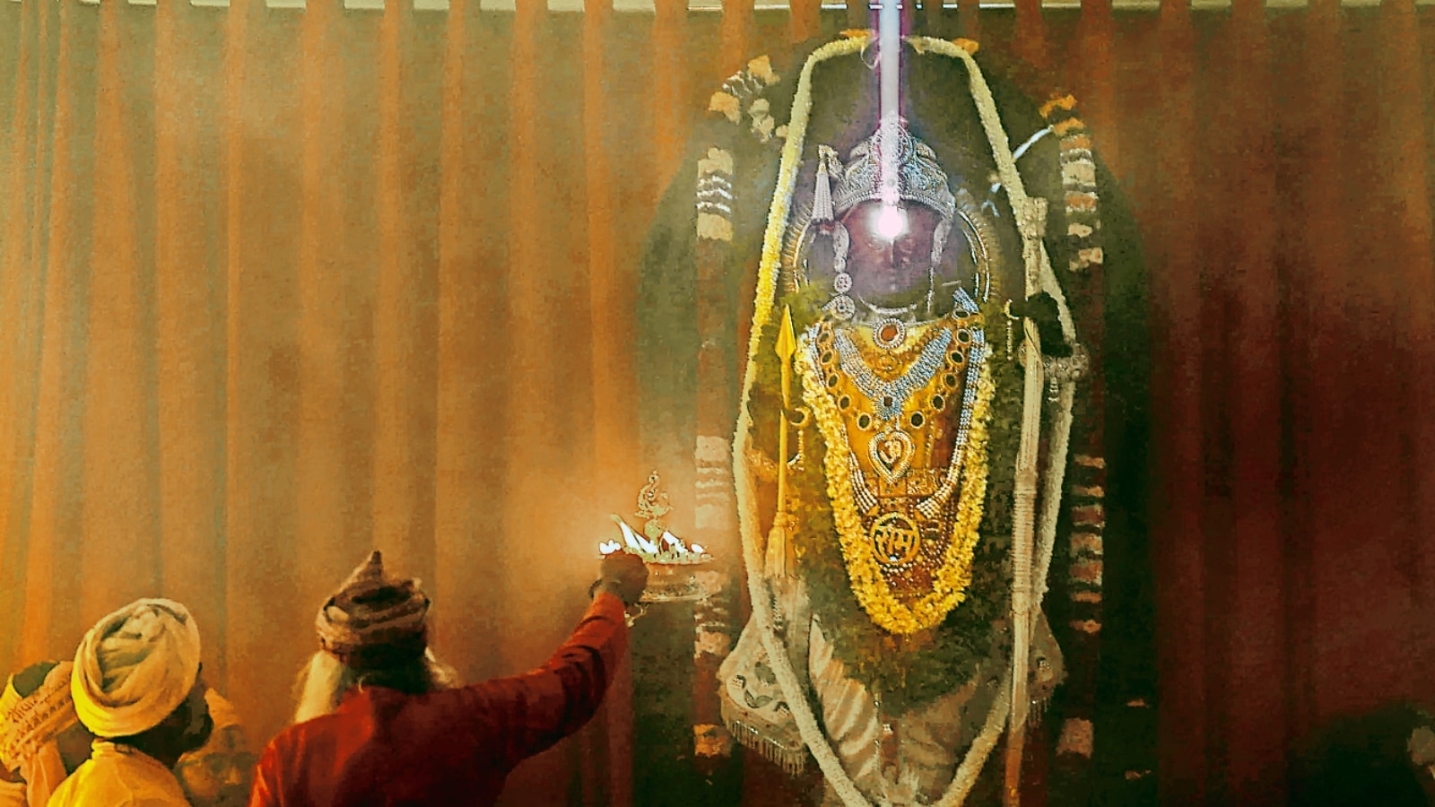 Ayodhya Ram Mandir: रामलला के ललाट पर सूर्यदेव ने किया तिलक, रामनगरी में धूमधाम से मनाया जा रहा रामनवमी उत्सव