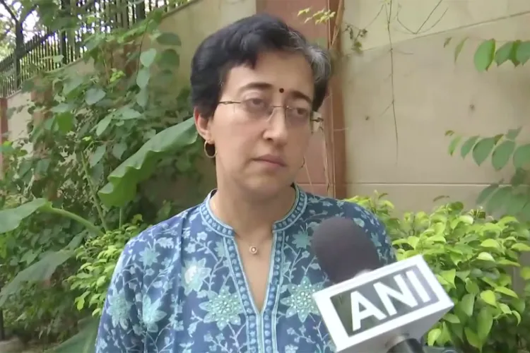 केजरीवाल के घर की तस्वीरें फर्जी’: आतिशी का प्रवेश वर्मा को जवाब, सीएम और एलजी को अपना घर खोलने की दी चुनौती