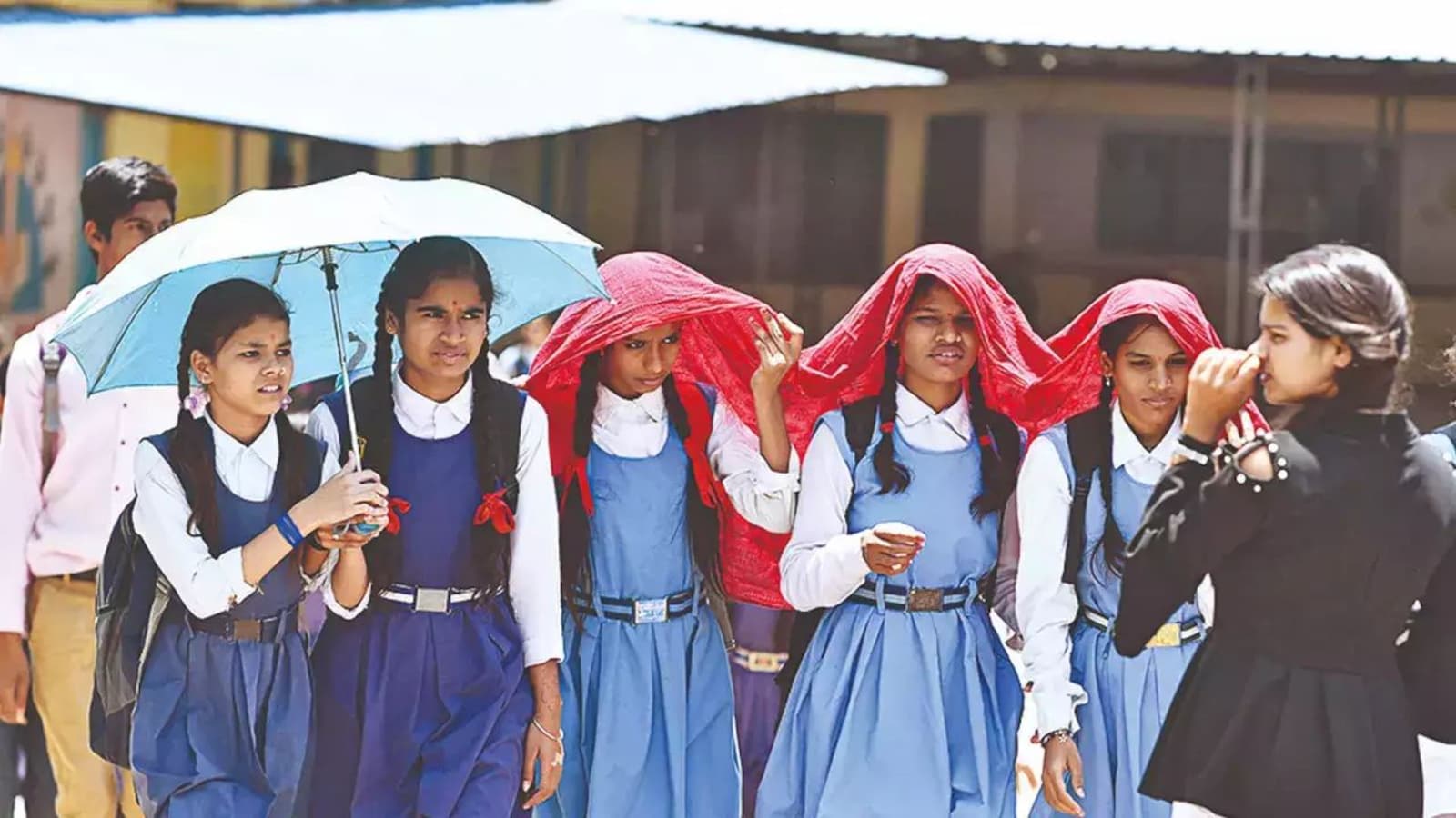 छत्तीसगढ़ में भीषण गर्मी के कारण, 20 अप्रैल से 15 जून तक स्कूलों में अवकाश