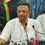 तृणमूल कांग्रेस के वरिष्ठ नेता फिरहाद हकीम ने कोलकाता के महापौर पद से इस्तीफा दिया