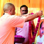 मुख्यमंत्री योगी ने श्यामा प्रसाद मुखर्जी को उनकी जयंती पर श्रद्धांजलि दी