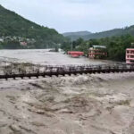 उत्तराखंड के सात जिलों में बहुत भारी बारिश का 'रेड अलर्ट' जारी, चार जिलों में स्कूल बंद रहे