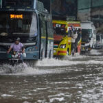 मुंबई, हिमाचल और जम्मू में आफत बनी बारिश, कई इलाकों में राहत; मानसून पर IMD के ताजा अनुमान क्या?