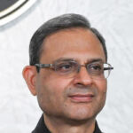 गलत निर्णय के लिए एआई मॉडल को दोष न दें, मानवीय निगरानी जरूरी: आरबीआई गवर्नर मल्होत्रा