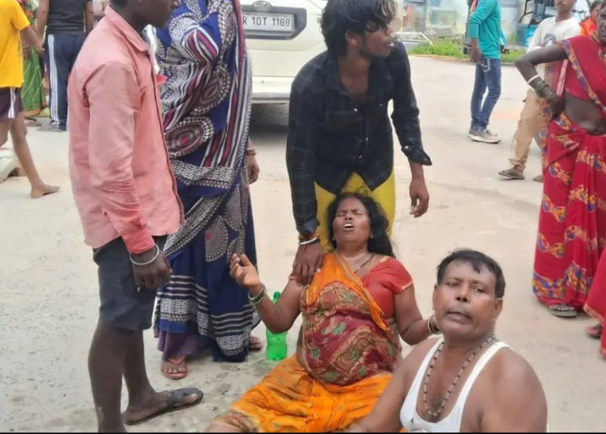 दर्दनाक हादसा : कर्मा-धर्मा पूजा के पहले पोखर में नहाने उतरे छह बच्चों की डूबने से मौत,
