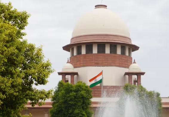 UPI : दो हज़ार से अधिक के UPI पेमेंट पर टैक्स पर सुप्रीम कोर्ट ने रोक लगाई, केंद्र सरकार को चार सप्ताह में जवाब दाखिल करने को कहा, 2 अक्टूबर को बंद नहीं होगा यूपीआई