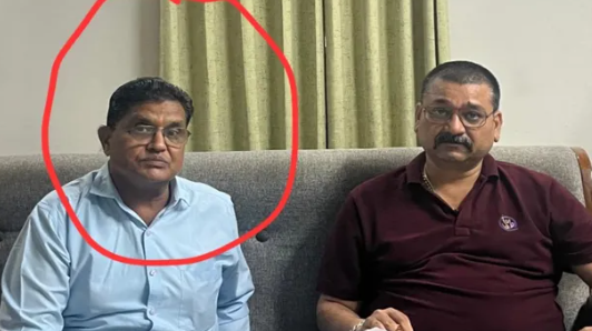 रिश्वतखोर : सीएमओ 2 लाख की लेते पकड़ाया, लोकायुक्त ने की कड़ी कार्रवाई, 5 लाख का पेमेंट अटका था और घूस मांगी चार लाख की