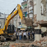 उज्जैन में सड़क चौड़ीकरण का बड़ा एक्शन, तोड़ा गया केडी गेट की मदीना मस्जिद का प्रभावित हिस्सा