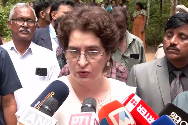‘अनुचित’ चुनाव होने देने के लिए सीईसी पर देशद्रोह का मुकदमा चलना चाहिए: प्रियंका