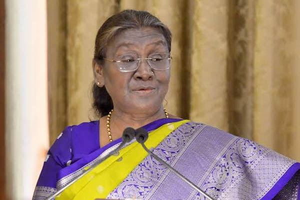 देश और समाज के हित को सर्वोच्च प्राथमिकता देने पर छात्र भी प्रगति करेंगे: राष्ट्रपति मुर्मू