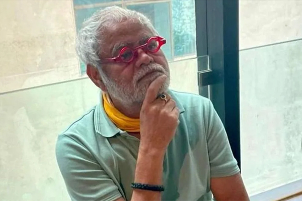 अभिनेता संजय मिश्रा ने थामी कलम; जिंदगी और सिनेमा के अनुभवों को किताब में पिरोएंगे, कब होगी लॉन्च?