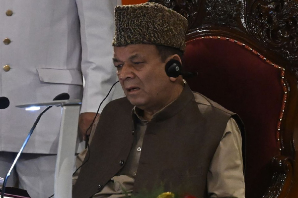 भाजपा ने जम्मू कश्मीर विधानसभा अध्यक्ष को हटाने का प्रस्ताव पेश किया
