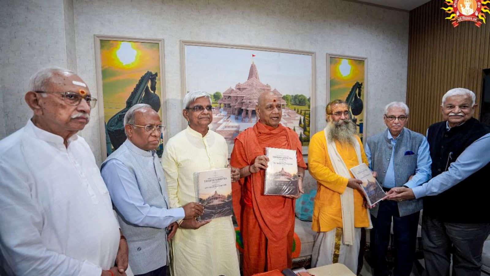 सीईओ सर्च कमेटी ने सौंपी रिपोर्ट, तीन नामों का पैनल तैयार; ट्रस्ट आज करेगा अंतिम नाम पर फैसला