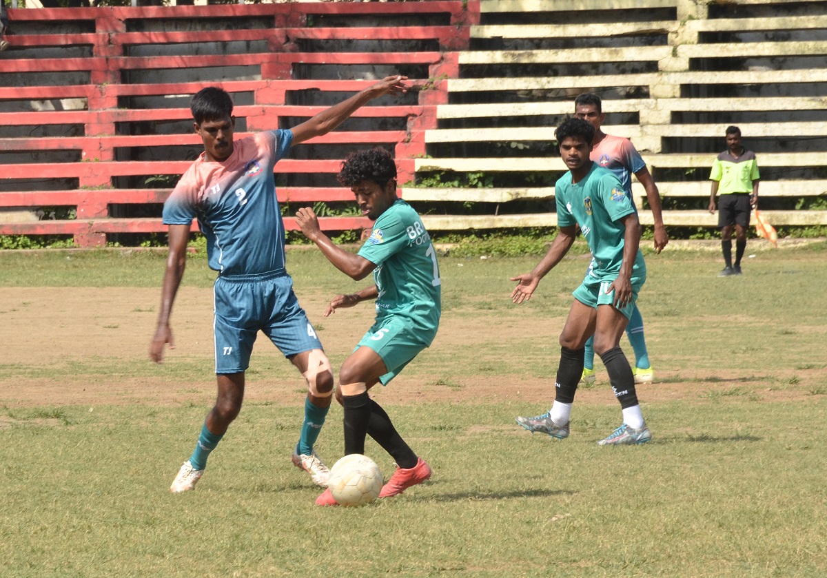 Navabharat All India Football : तमिलनाडु पुलिस ने रायपुर को 2-0 से हराया, झारखंड भी सेमीफाइनल में